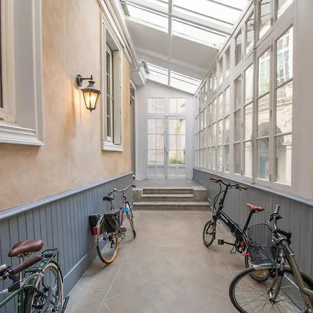 Superbe Calme 85m², A Deux Pas Du Centre *