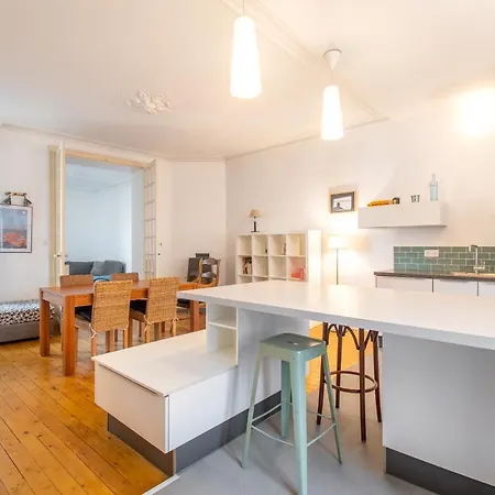 Superbe Calme 85m², A Deux Pas Du Centre Нант