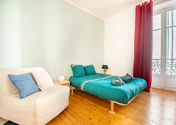 Apartment Superbe Calme 85m², A Deux Pas Du Centre